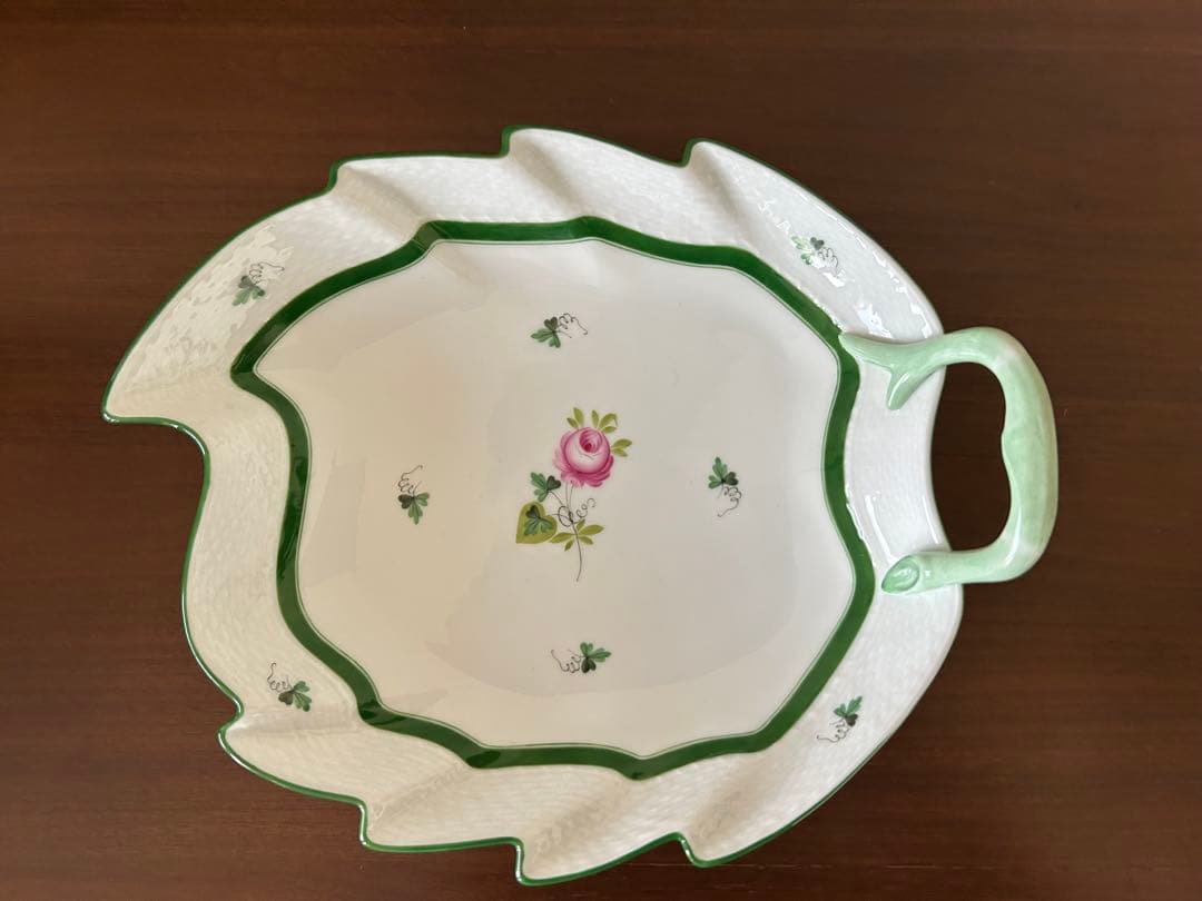 ヘレンド　ウィーンの薔薇ハンドル付きリーフトレイ