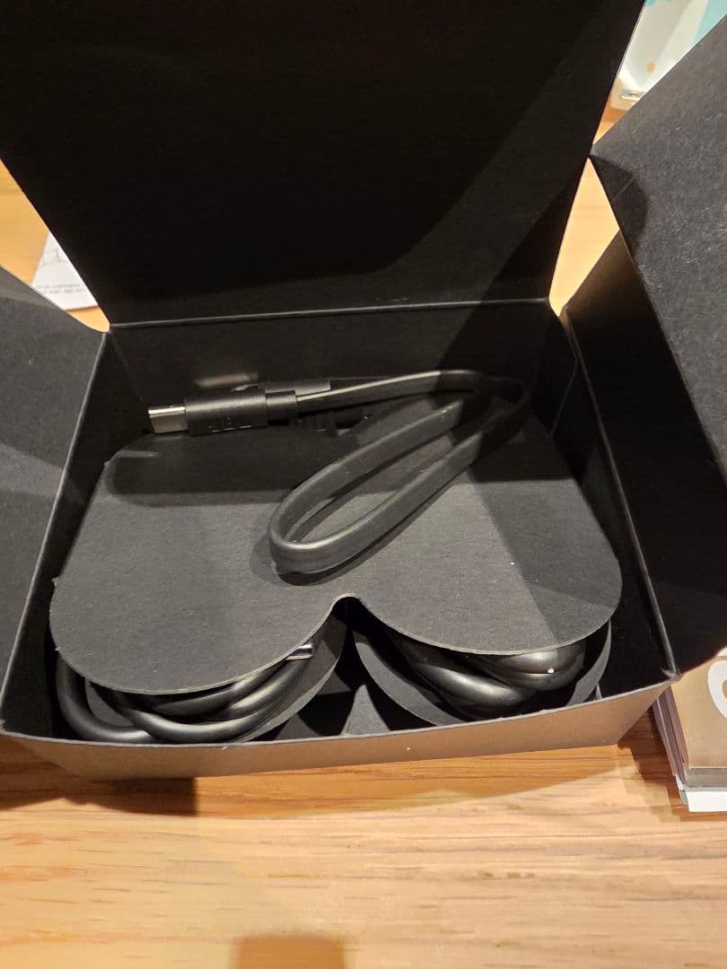 JBL tour pro 3 ワイヤレスイヤホン ブラック 充電ケース付き