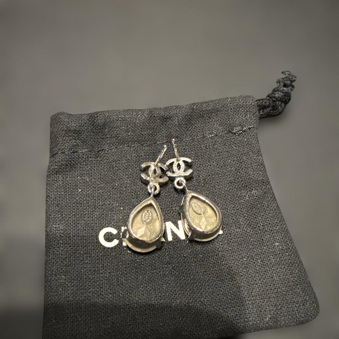 【正規品】CHANEL　シャネル　クリスタルドロップ型　ピアス