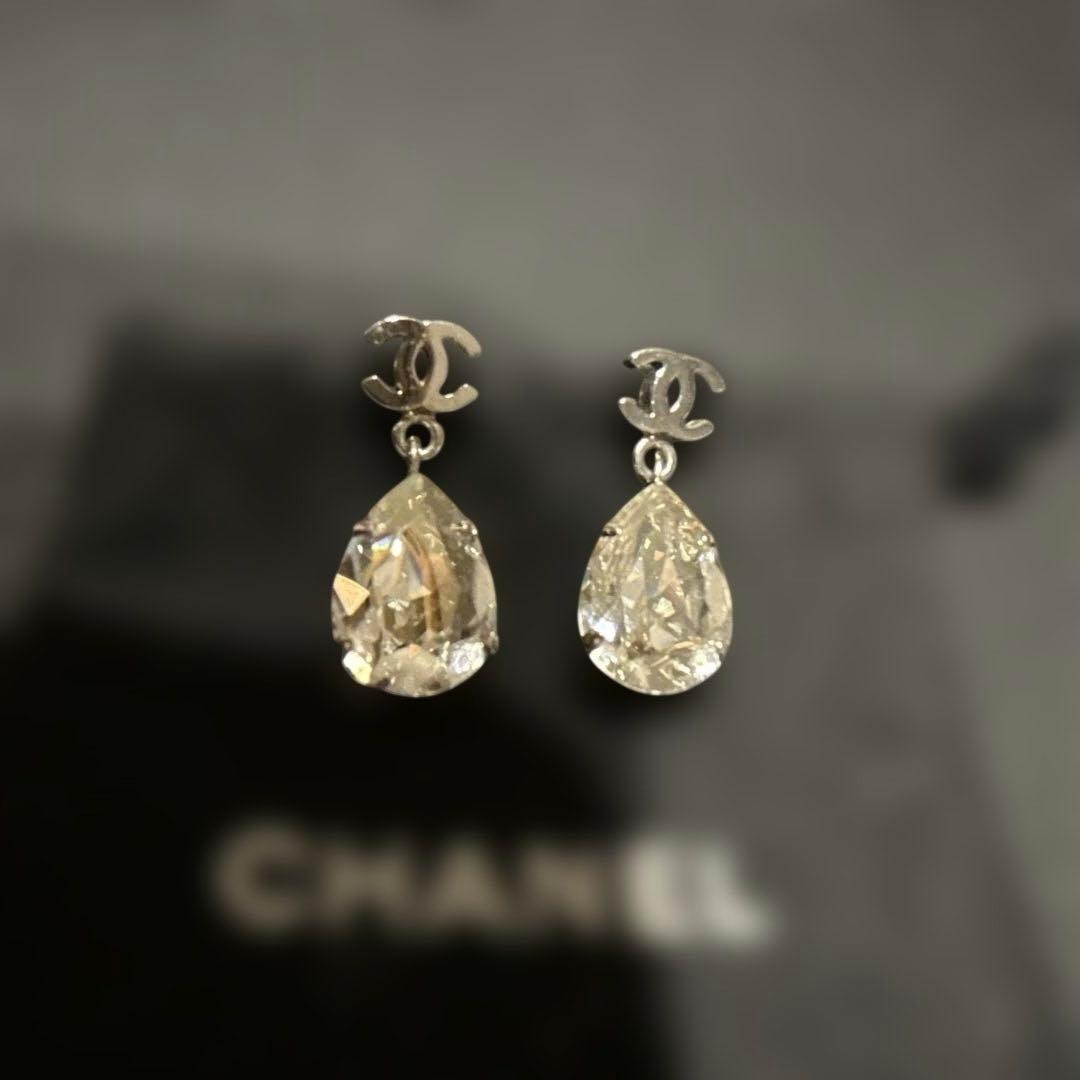 【正規品】CHANEL　シャネル　クリスタルドロップ型　ピアス