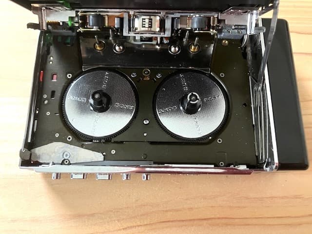 超希少美品 整備済完全動作品 SONY Walkman WM-F203 ブラック