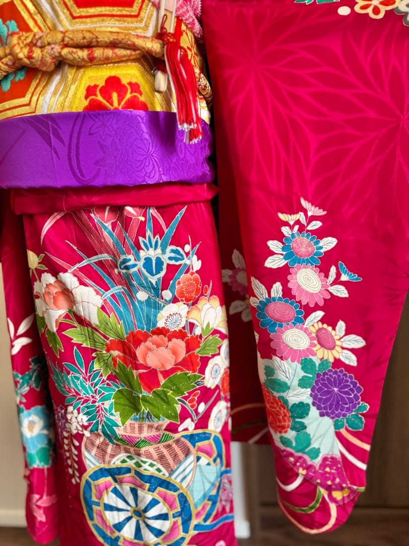 七五三に★アンティーク　正絹　ワイン色に四季の花々と花籠、花車　七歳着物セット