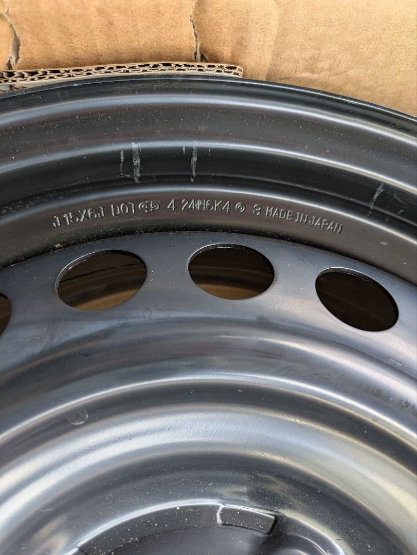 新車外しホンダ純正 15インチ ホイールキャップ付き 4本セット