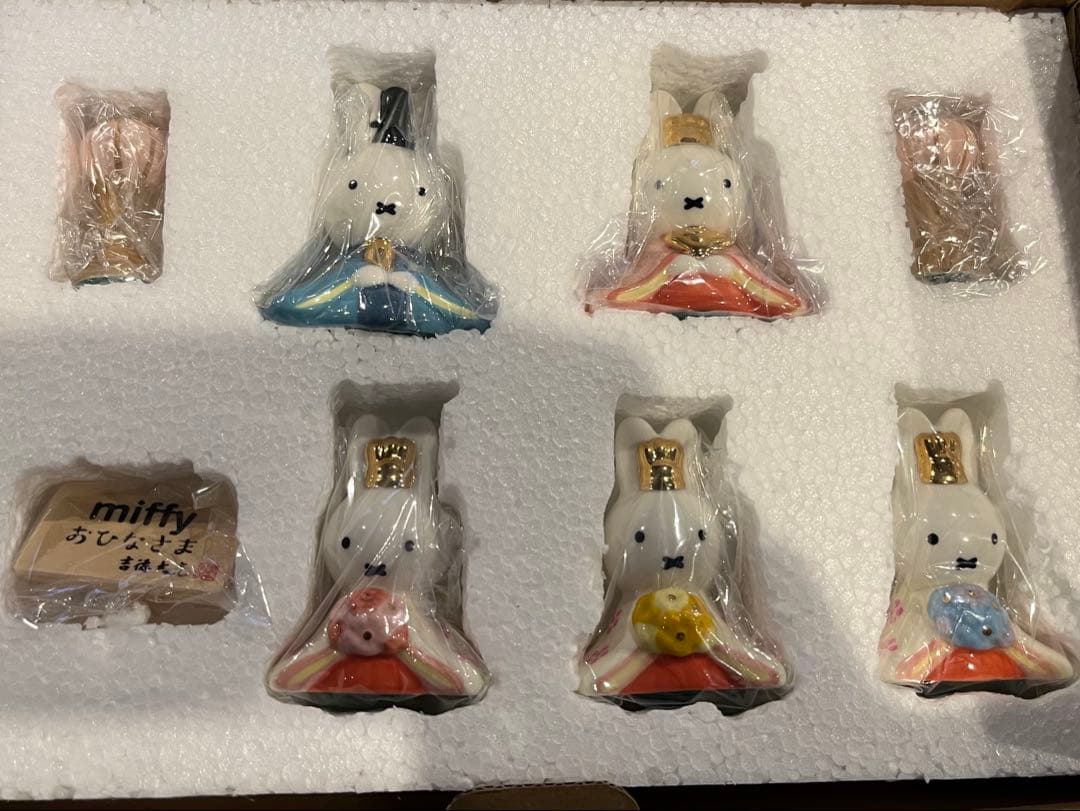 ミッフィー コンパクト雛人形セット 磁器五人飾り 新品未使用 miffy