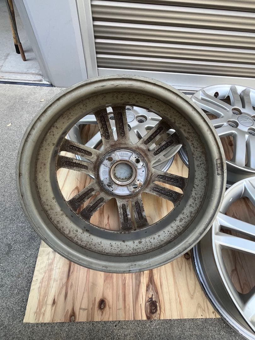 ダイハツ　タントエグゼ　純正ホイール　15インチ