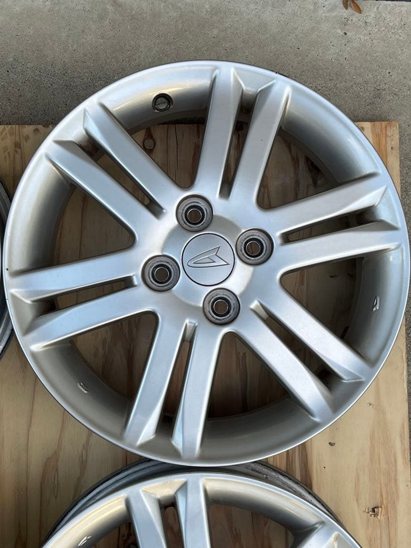 ダイハツ　タントエグゼ　純正ホイール　15インチ