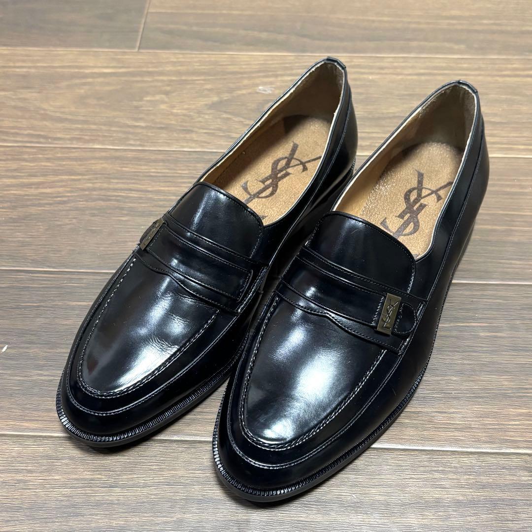 【未使用品】イヴ・サンローラン ブラックレザーローファー 25㎝