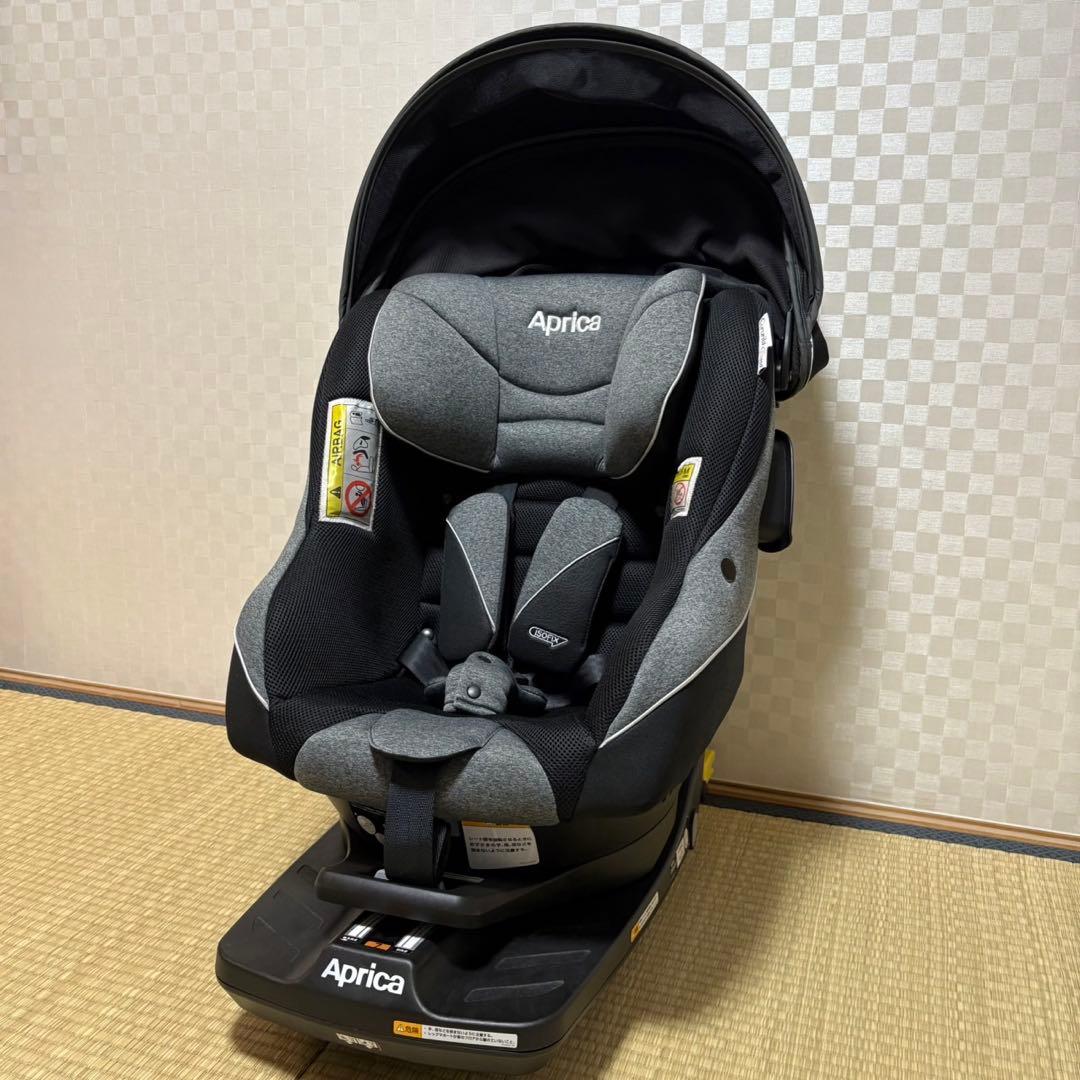 アップリカ　クルリラ プラス 360°セーフティー AB チャイルドシート