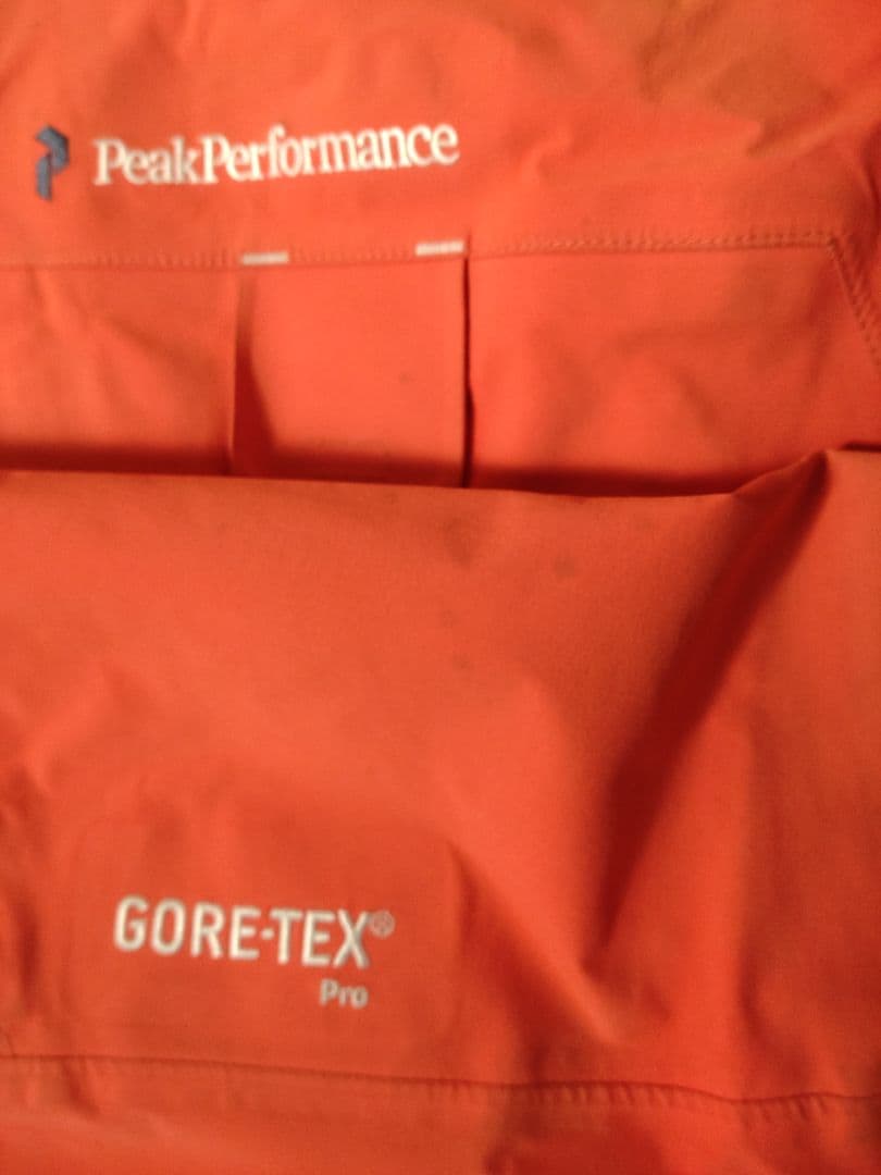 Peak Performance ピークパフォーマンス ジャケット Мサイズ