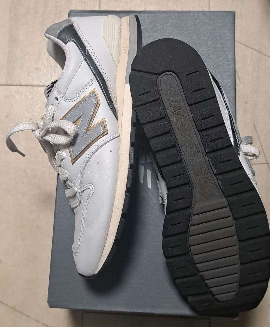 アサガオ❗【美品】ニューバランス CM996RJ2 レザースニーカー