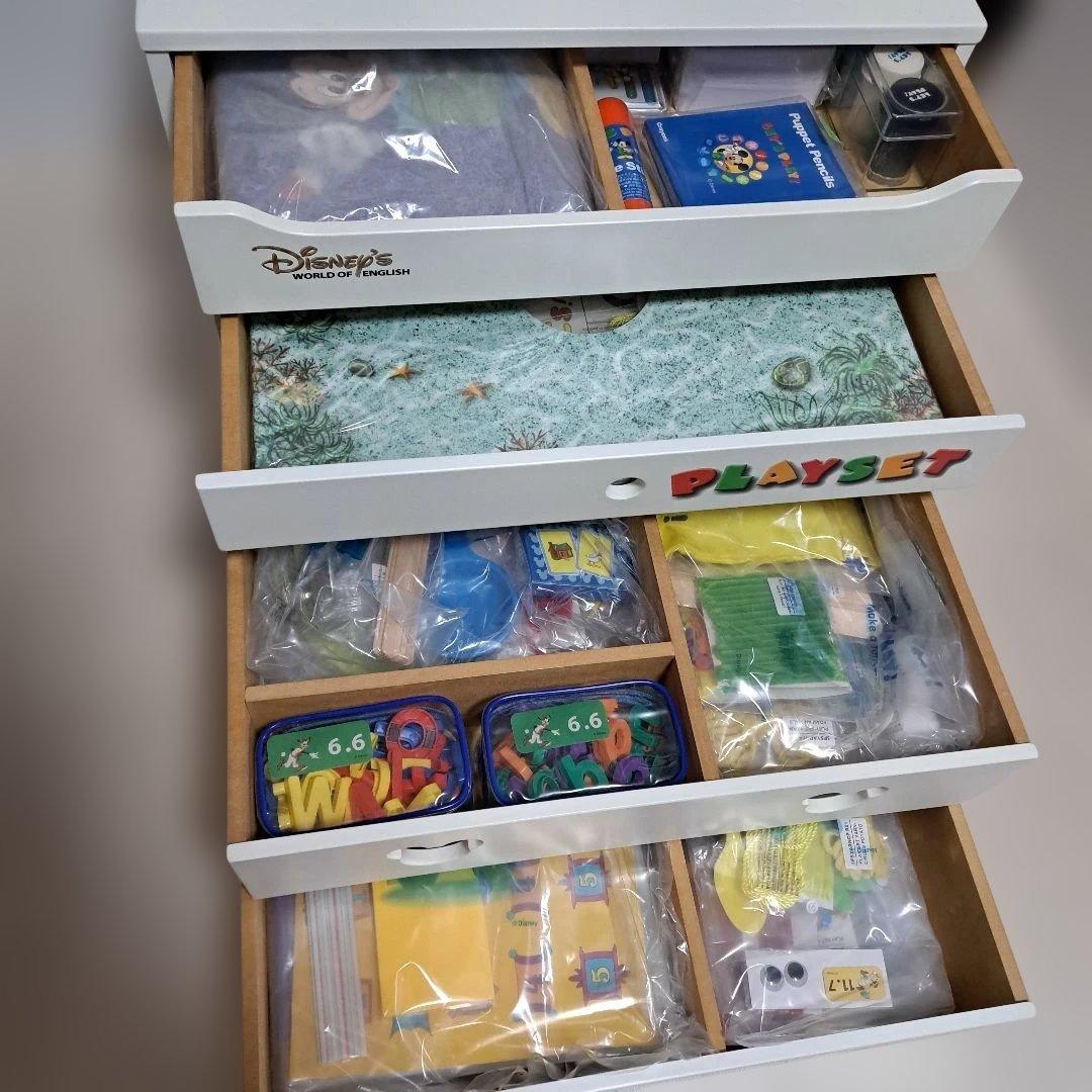 ディズニー英語システム　LET'S PLAY　レッツプレイ　DVD　工作　棚