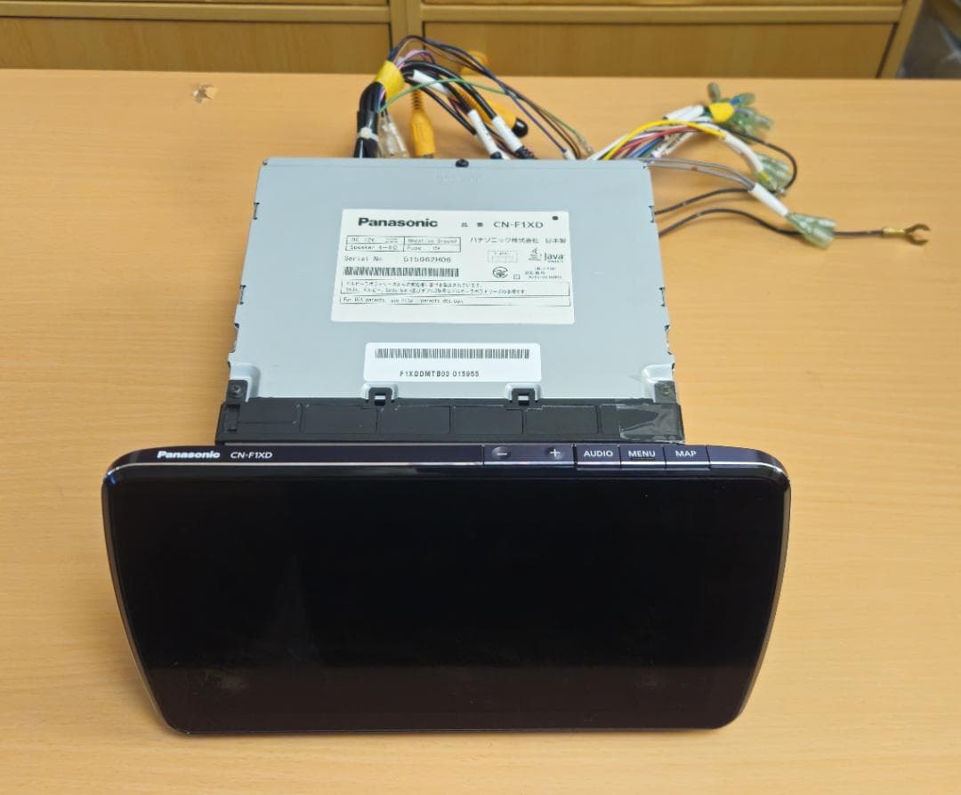 Panasonic CN-F1XD ストラーダ カーナビ [動作確認済み]