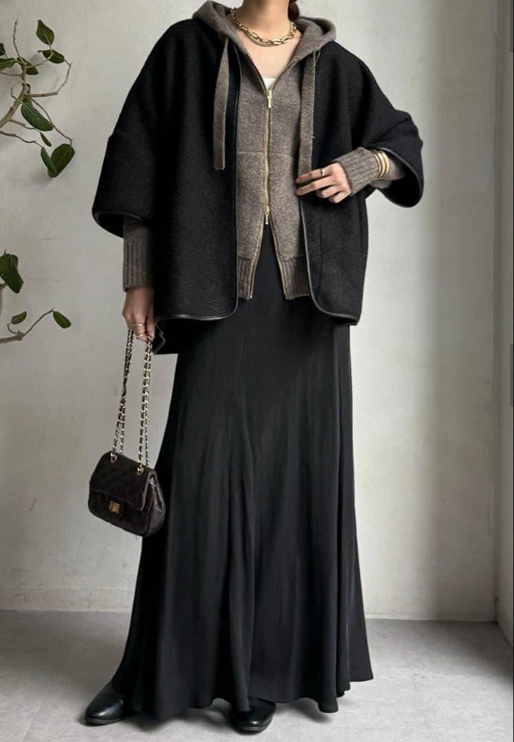 新品　Dou Dou ウーレットポンチョ風アウター