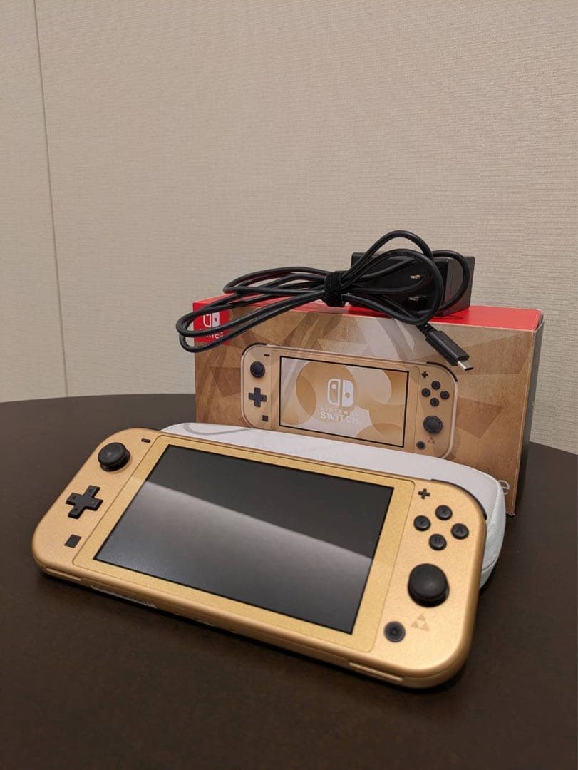 Nintendo Switch Lite ハイラルエディション