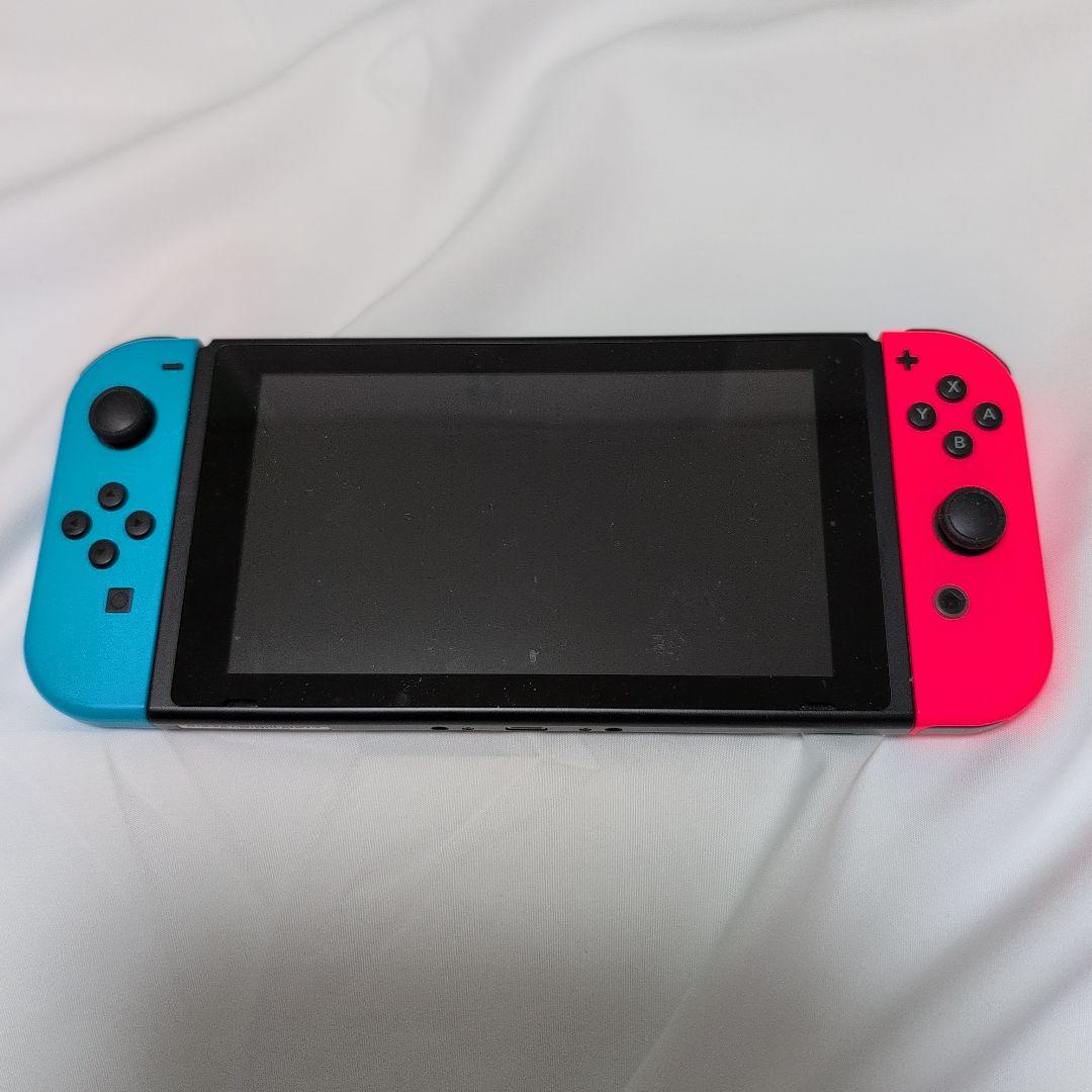 売*）様 Nintendo Switch 本体 青/赤