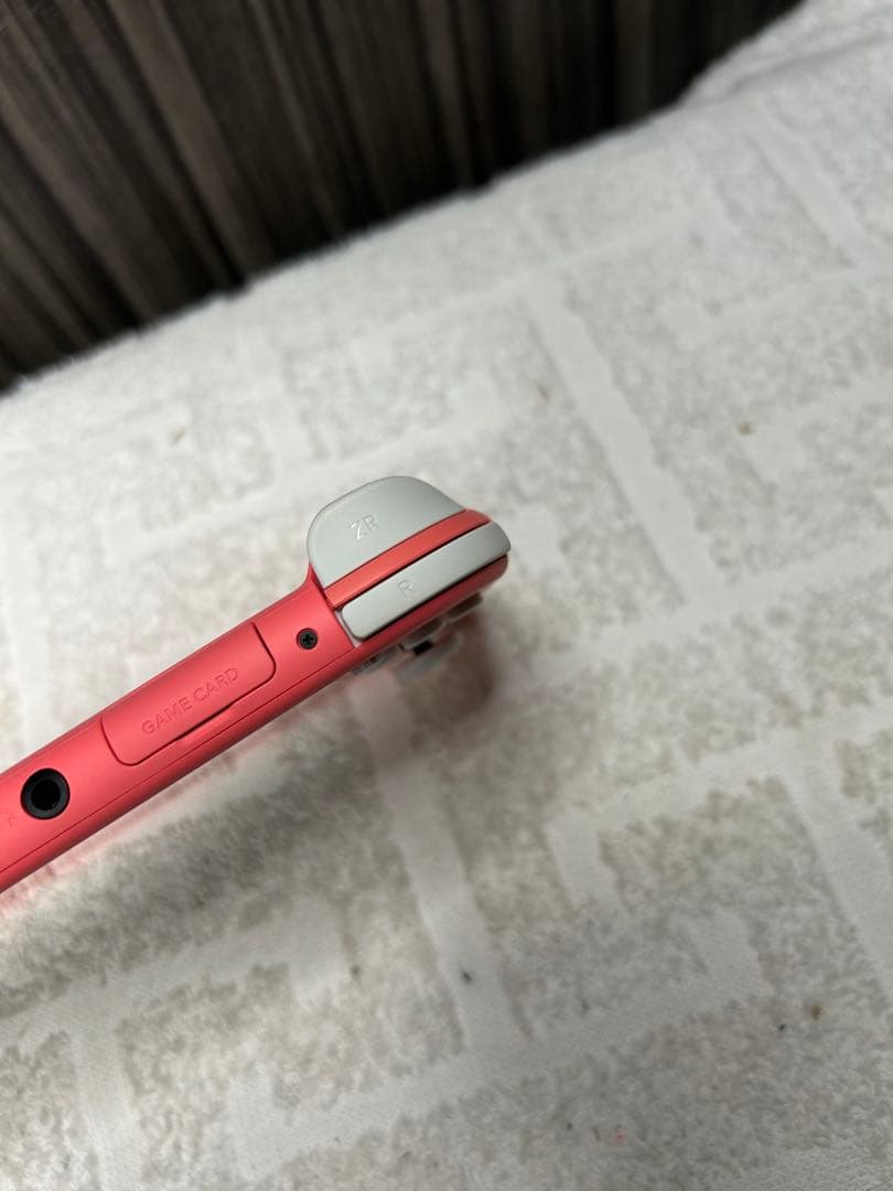 美品　Switch Lite コーラルピンク　本体と充電器