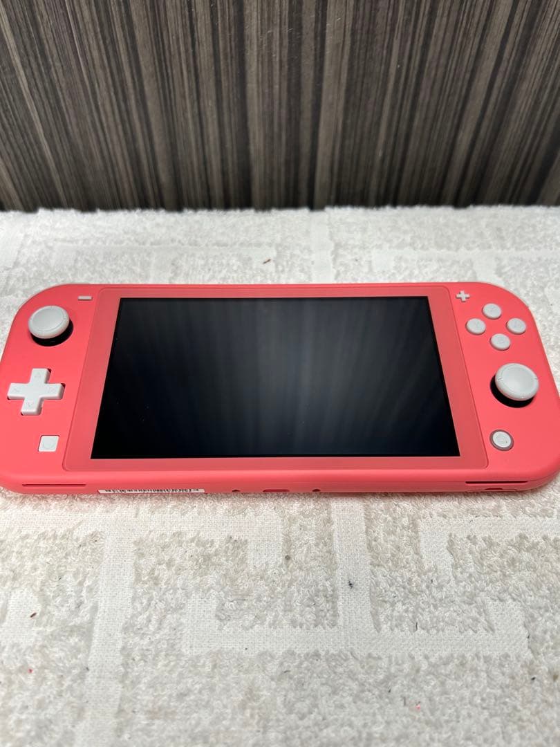 美品　Switch Lite コーラルピンク　本体と充電器