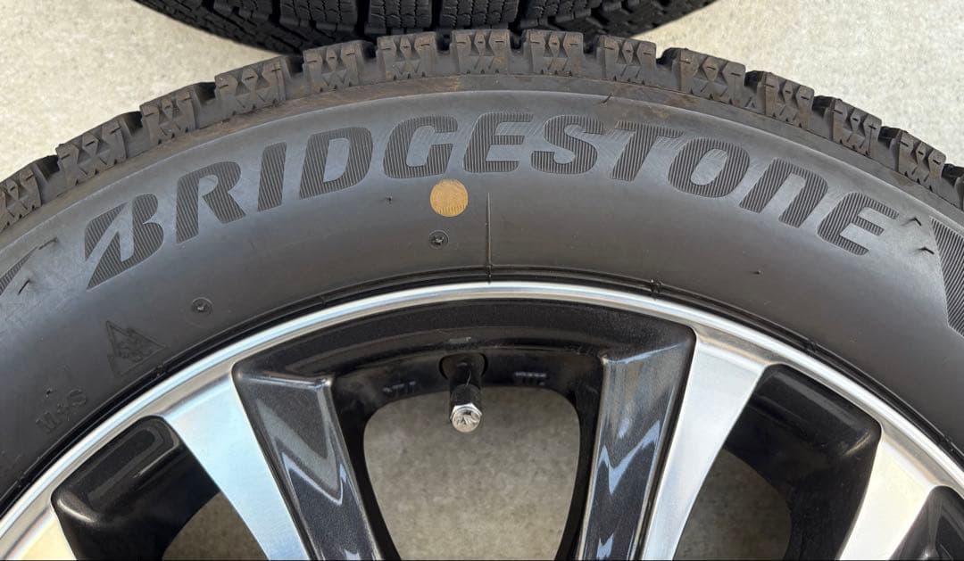 幸！NBOX スタッドレスタイヤ　2本セット