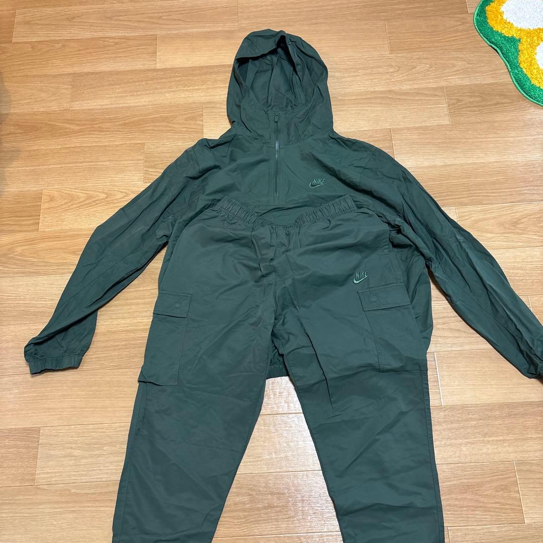 NIKE グリーンセットアップ