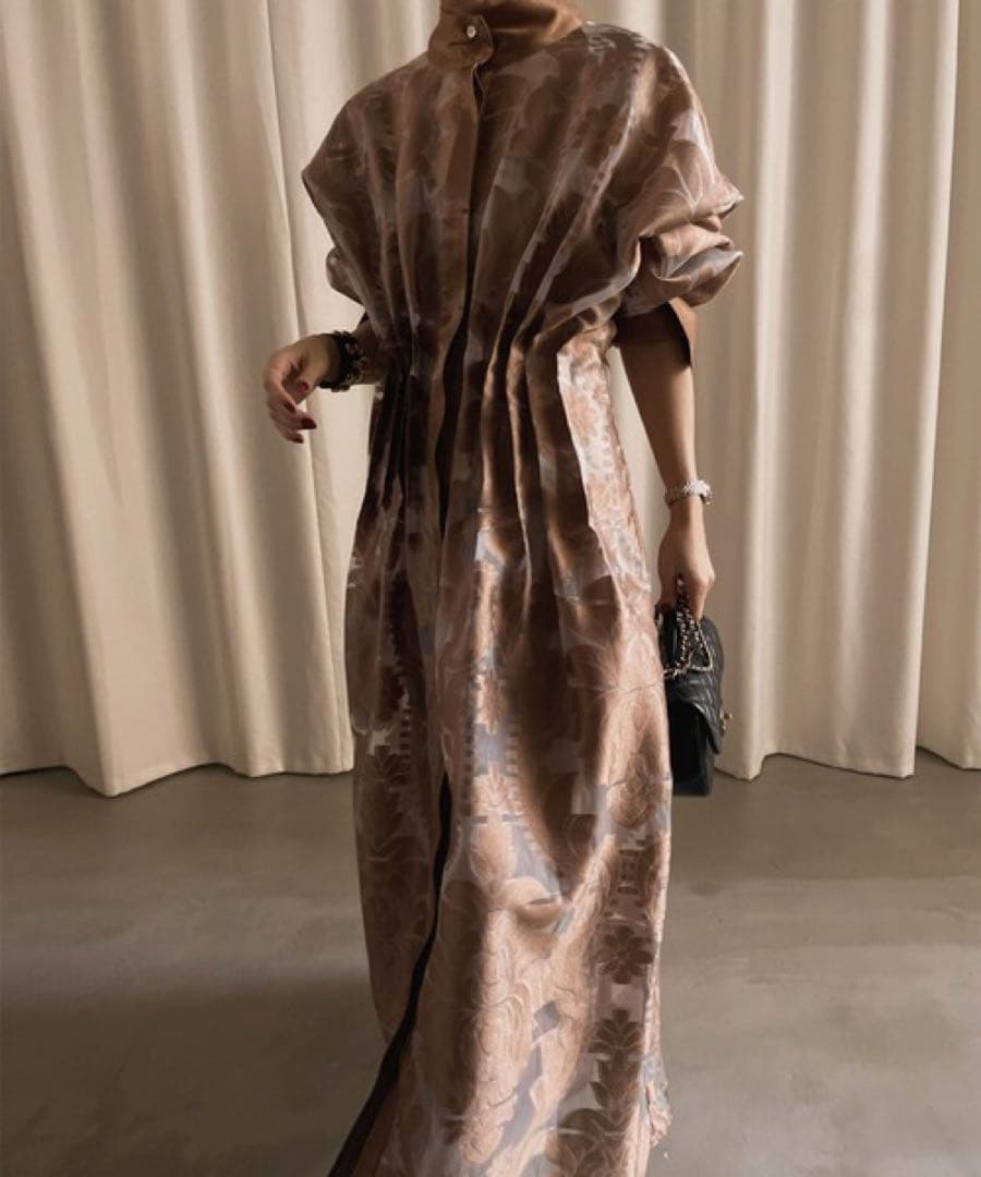 Ameri アメリ　und sheer jacquard tuck dress