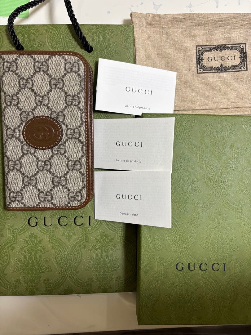 モ*コ様 【新品】GUCCI GGパターン iPhone15 手帳型ケース