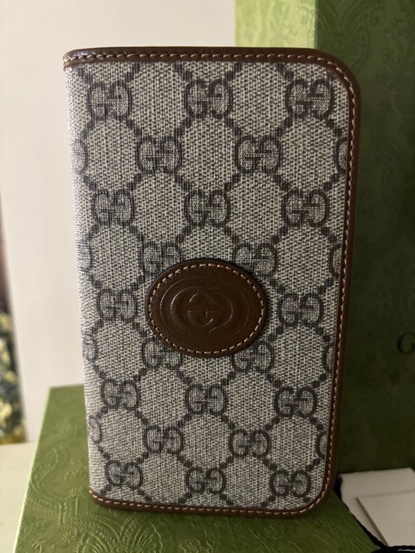 モ*コ様 【新品】GUCCI GGパターン iPhone15 手帳型ケース
