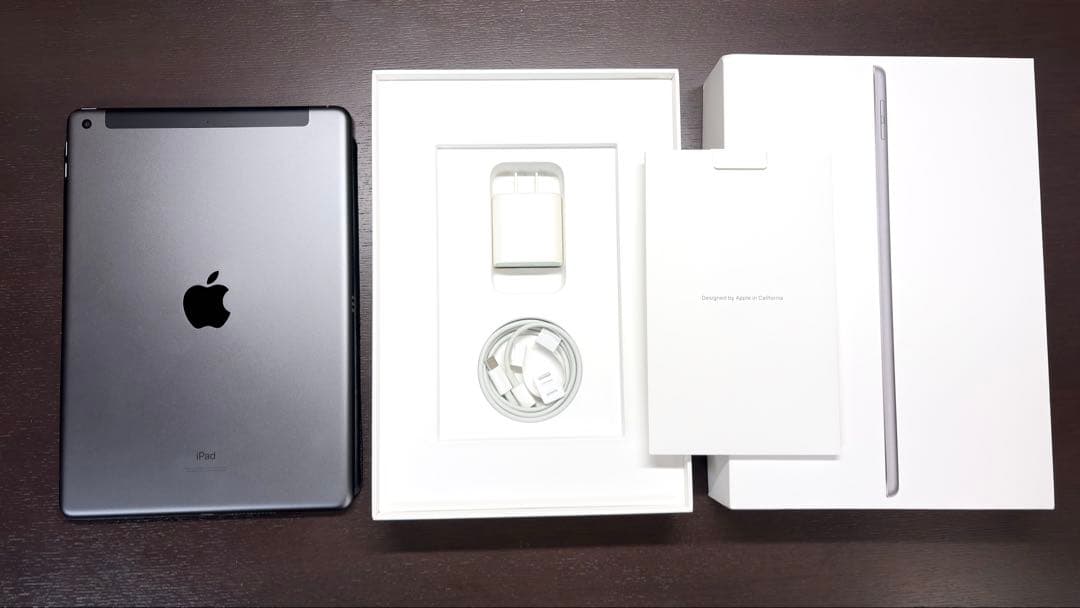 美品 iPad 第9世代 Wi-Fi＋Cellular 64GB 付属品完備