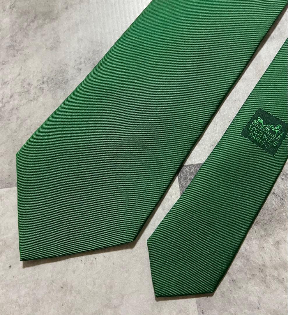 HERMES ネクタイ ハイブランド ソリッド グリーン
