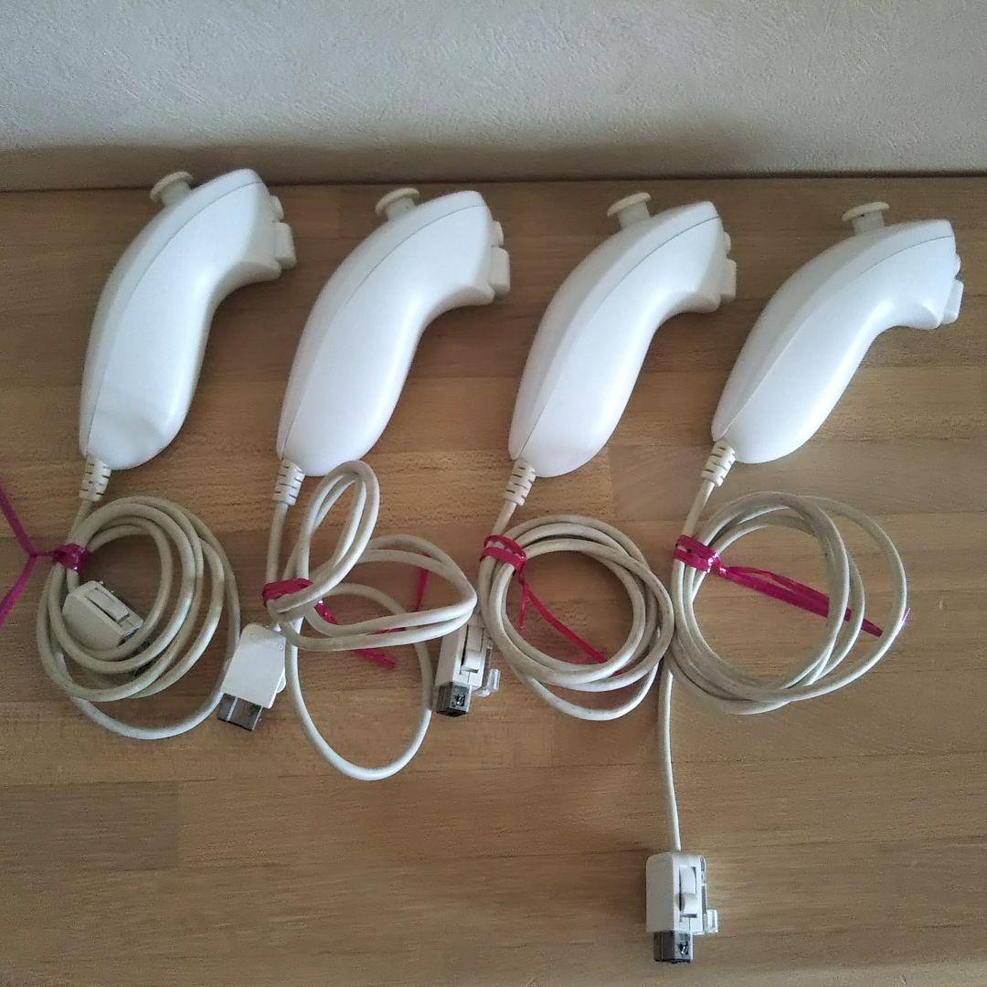 ■【値下】Wii 本体 セット (リモコン4個 ヌンチャク4個付き)