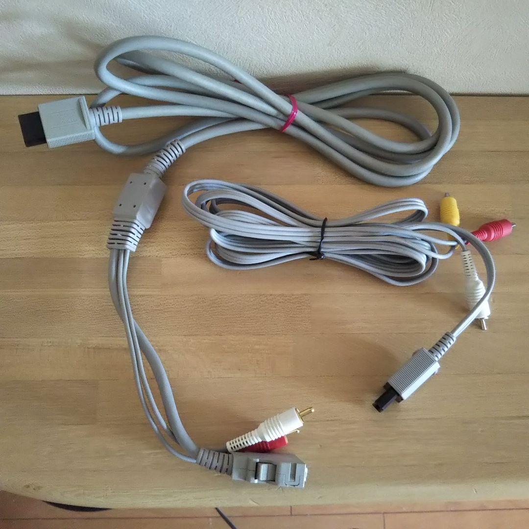 ■【値下】Wii 本体 セット (リモコン4個 ヌンチャク4個付き)