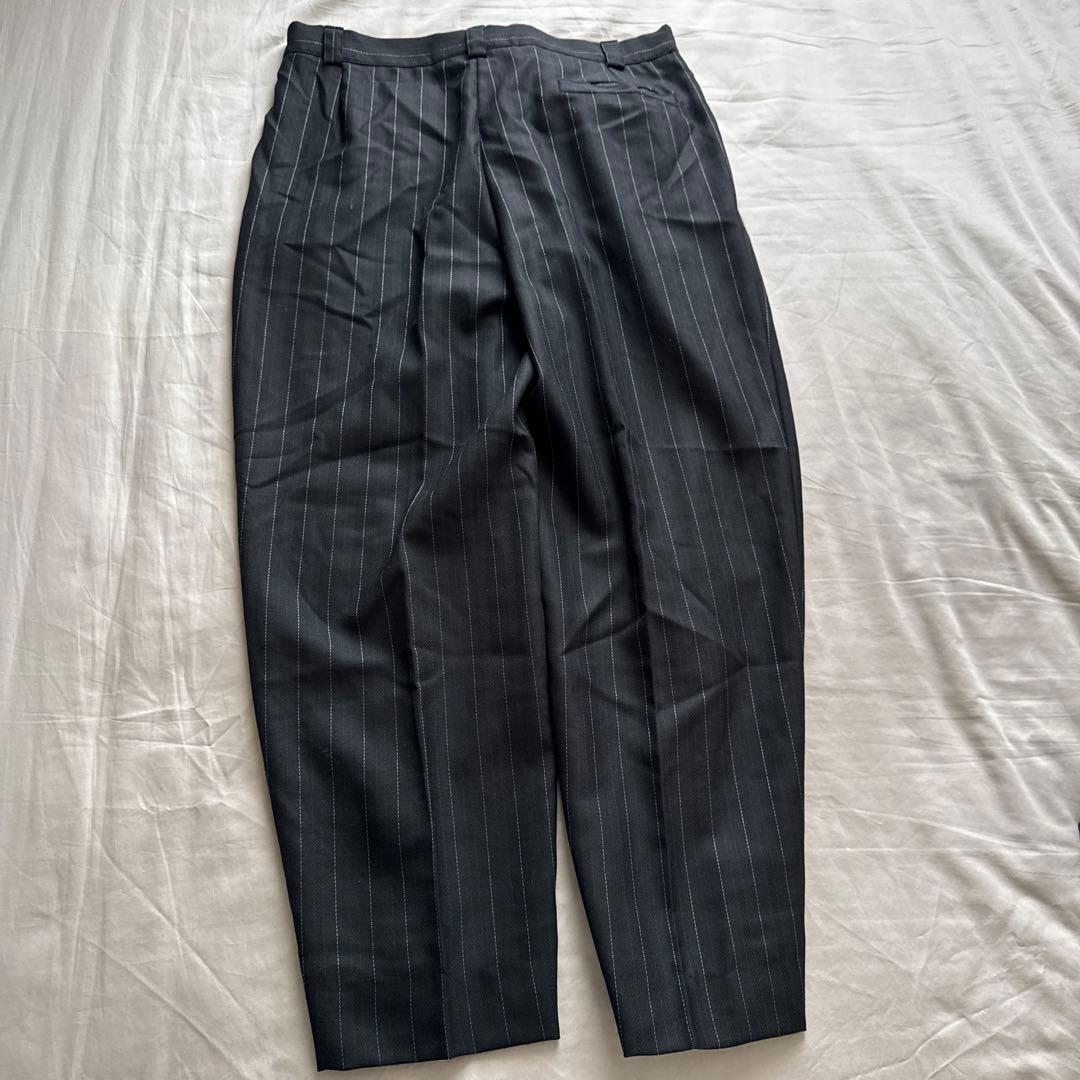 ヴェルサーチ スーツ ストライプ 裏地メデューサ 総裏 黒