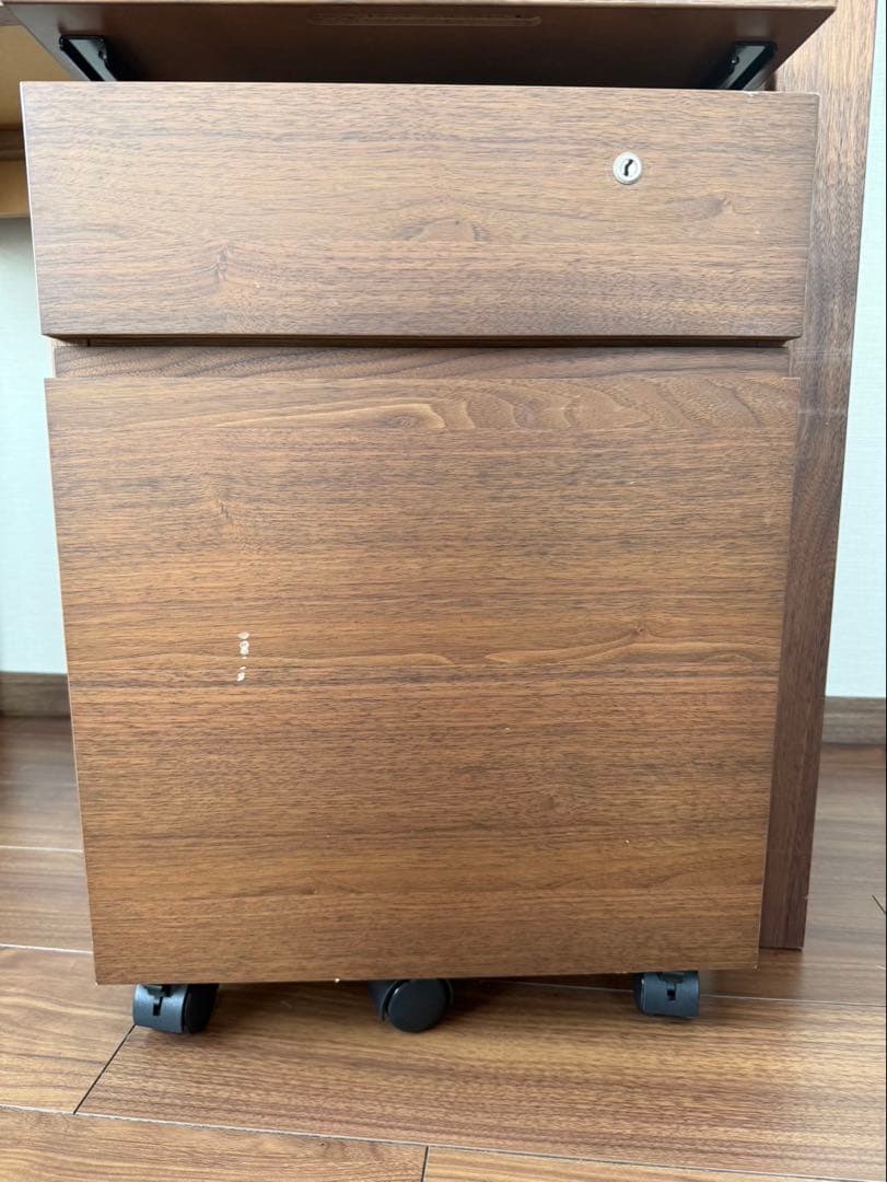 カリモク家具　デスクとキャビネットのセット