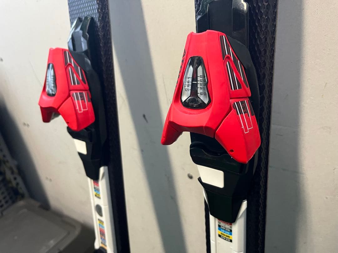 J*o様 【送料無料】ATOMIC REDSTER JX レッドスタースキー板