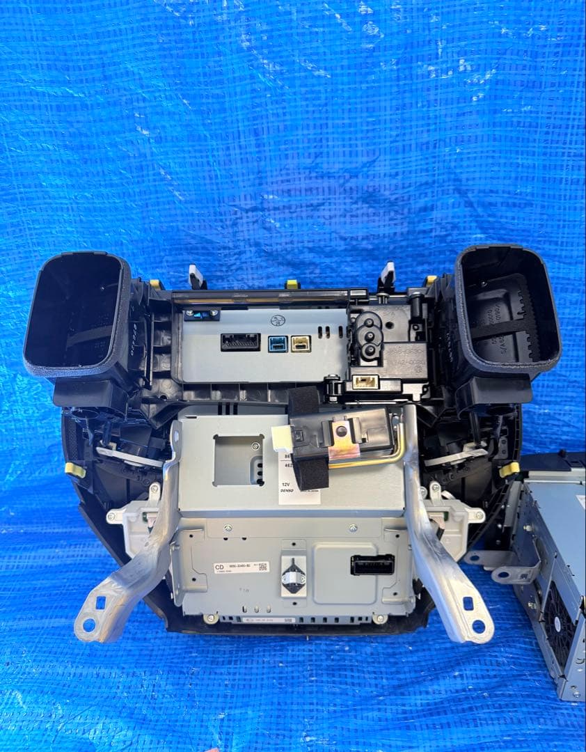 トヨタ クラウン AWS210 純正 HDD マルチナビモニター セット