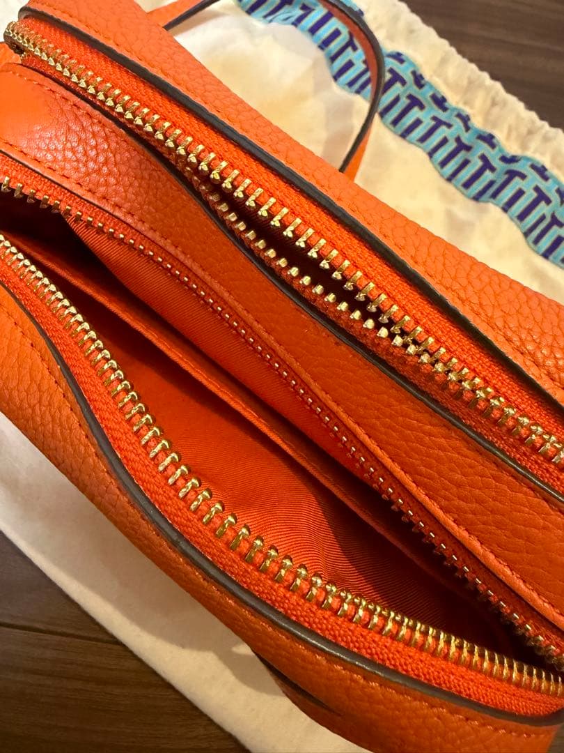 トリーバーチ TORY BURCH ペリーボンベ ショルダーバッグ オレンジ