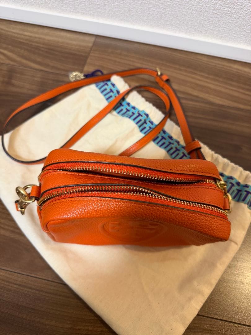 トリーバーチ TORY BURCH ペリーボンベ ショルダーバッグ オレンジ
