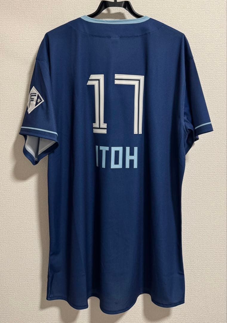 ファイターズ　ユニフォーム　XL伊藤大海　未使用
