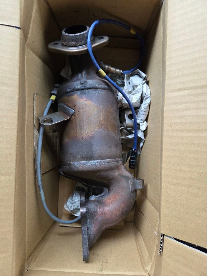 Zc33S純正 触媒 前後 O2センサー付き