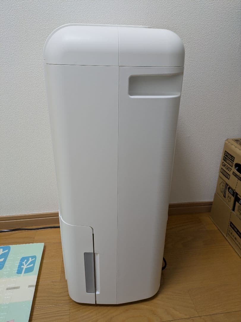 アイリスオーヤマ　衣類乾燥除湿機　IJC-M120