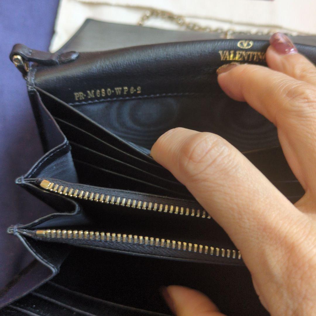 ヴァレンティノガラヴァーニ 長財布 パイナップル