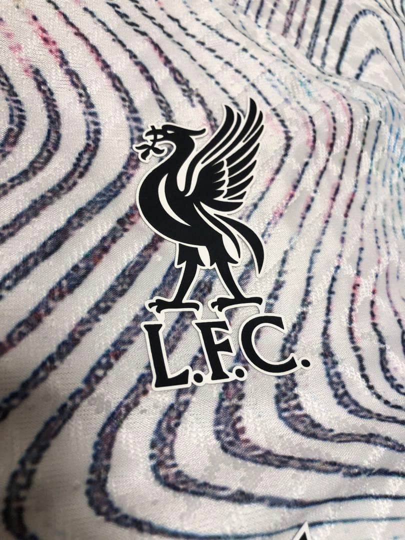 リバプール　マクアリスター　ユニフォーム