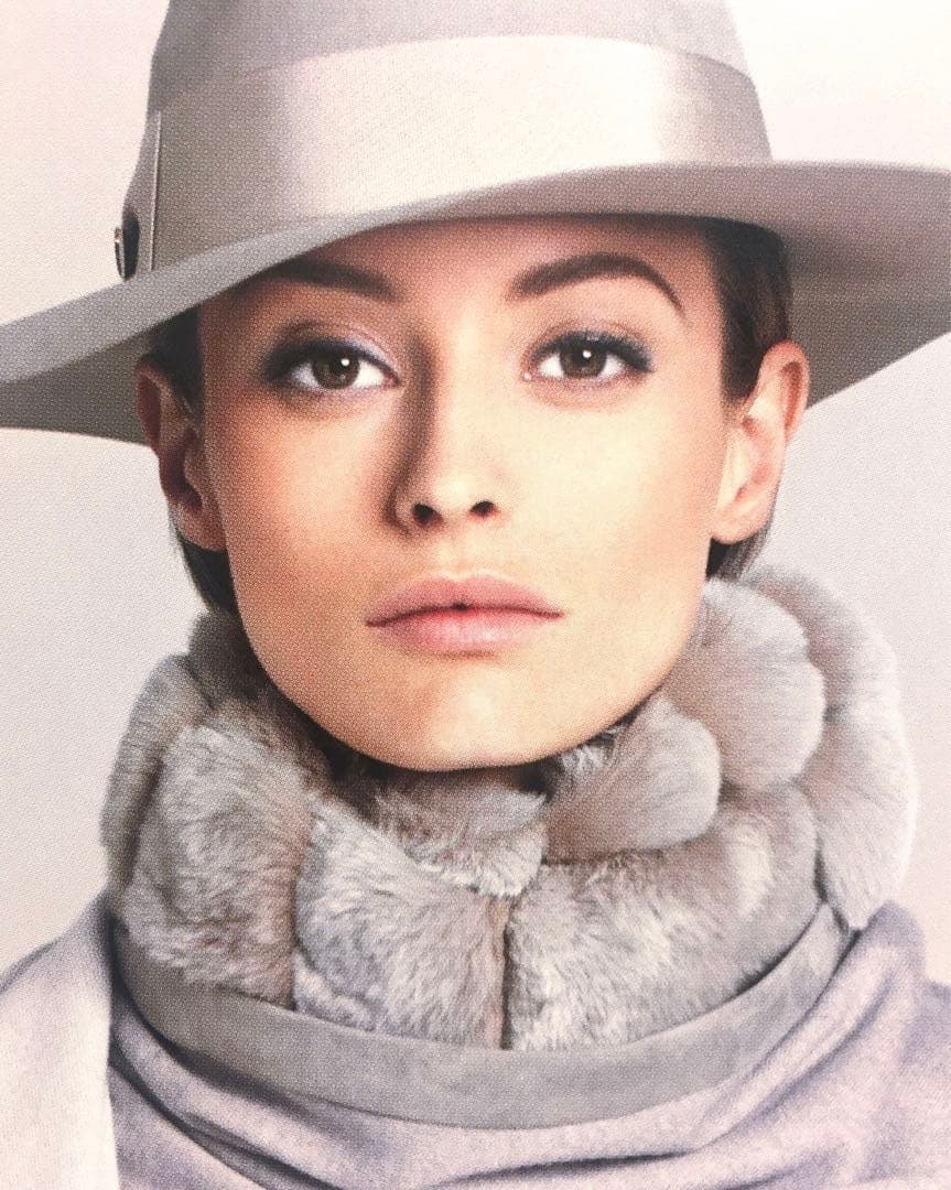 定価１４０万カタログ掲載ロロピアーナチンチラファー＆カシミア裏地マフラーストール