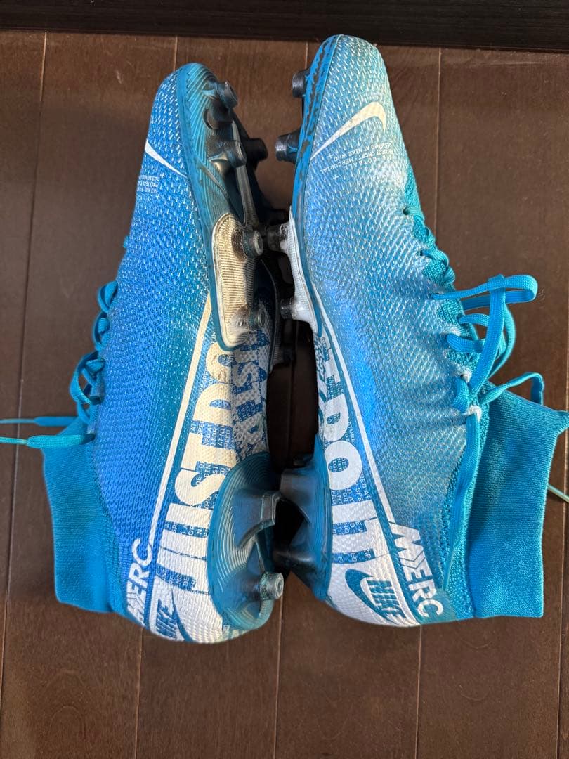 ナイキ　マーキュリアルヴェイパー13 AG 人工芝