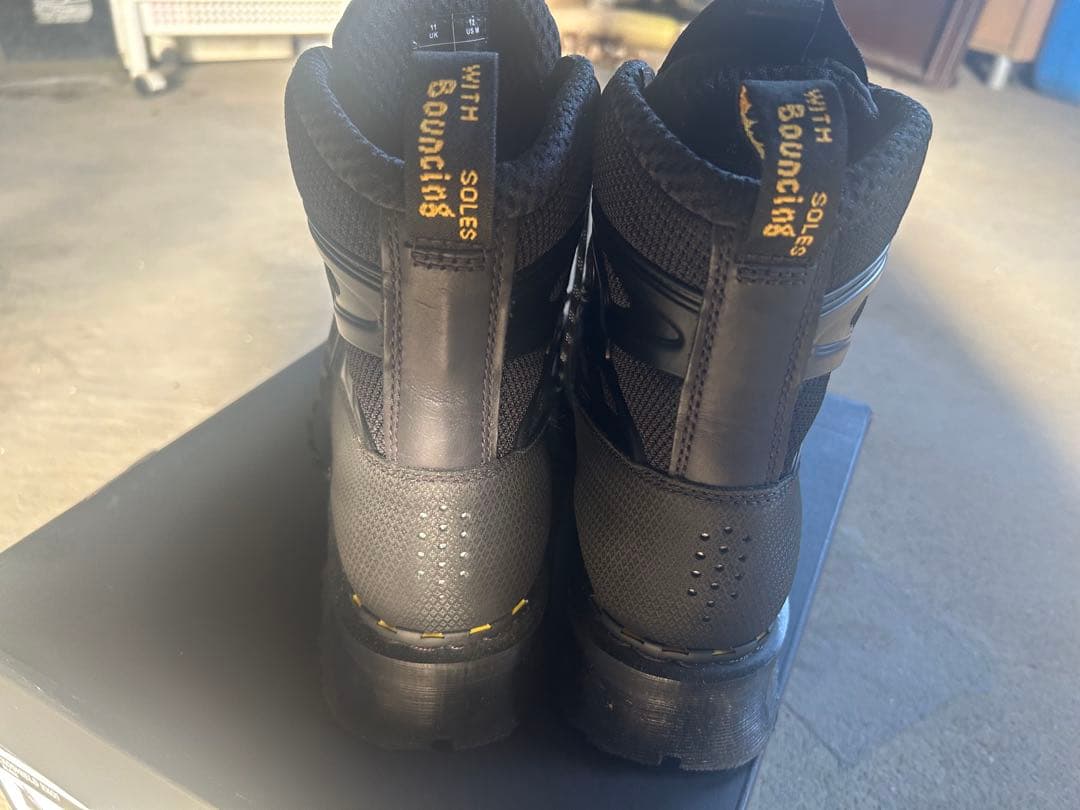 Dr.Martens 14XX EXOSHIELD XX01 8 ホール ブーツ