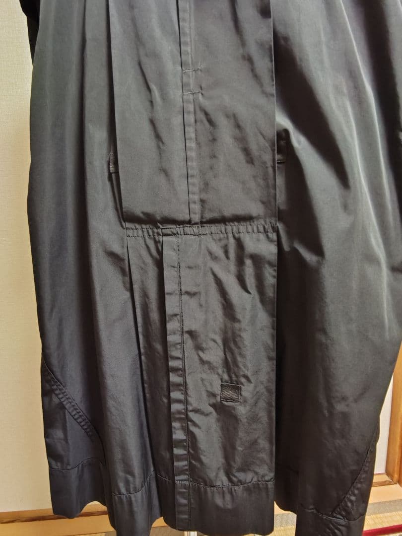 イッセイ ミヤケ　ブラックトレンチコート