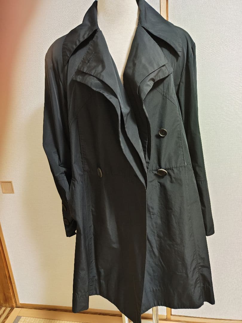 イッセイ ミヤケ　ブラックトレンチコート