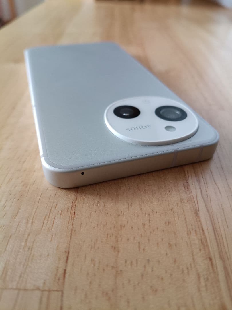 かなたら//値下げ【美品】AQUOS sense9 128GB国内版SIM