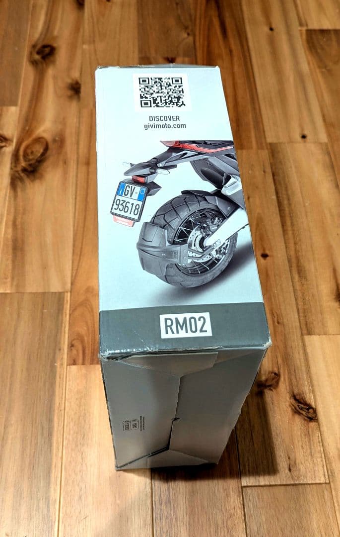 Givi ジビ ユニバーサル 汎用リアハガー ブラック RM02