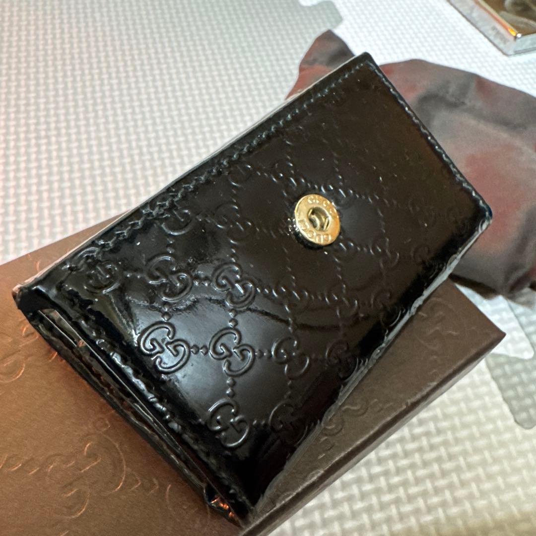 GUCCI キーケース　エナメル