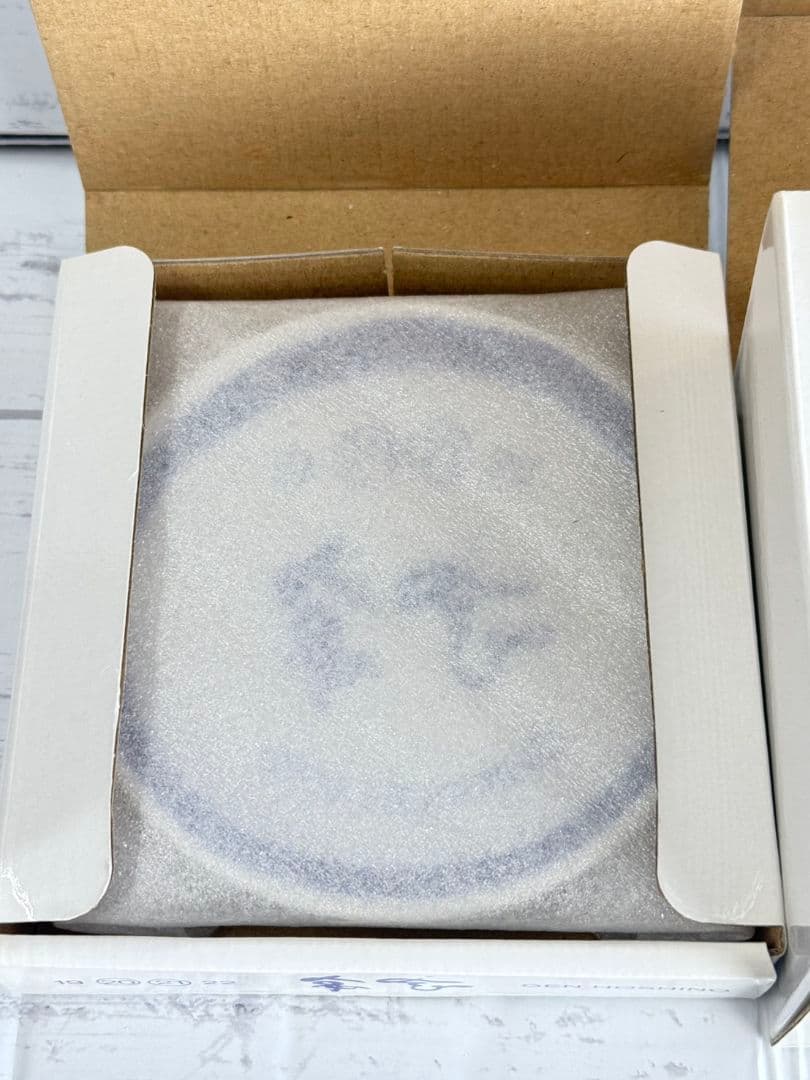 邦楽 GRATITUDE 12 POSTCARDS GEN HOSHINO